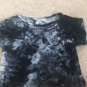 Cropped tie-dye shirt.